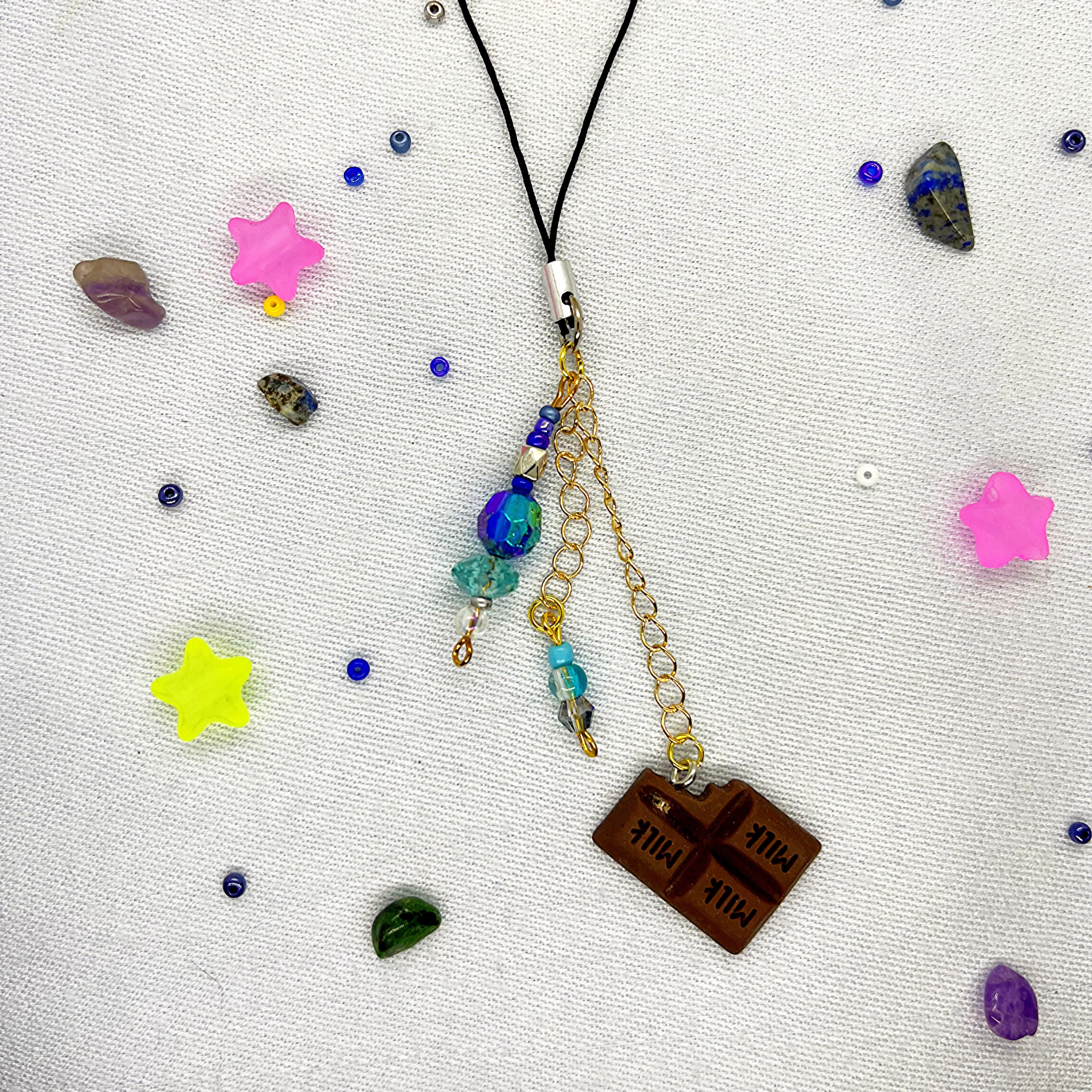 no:303 Charm, Made by Djongi