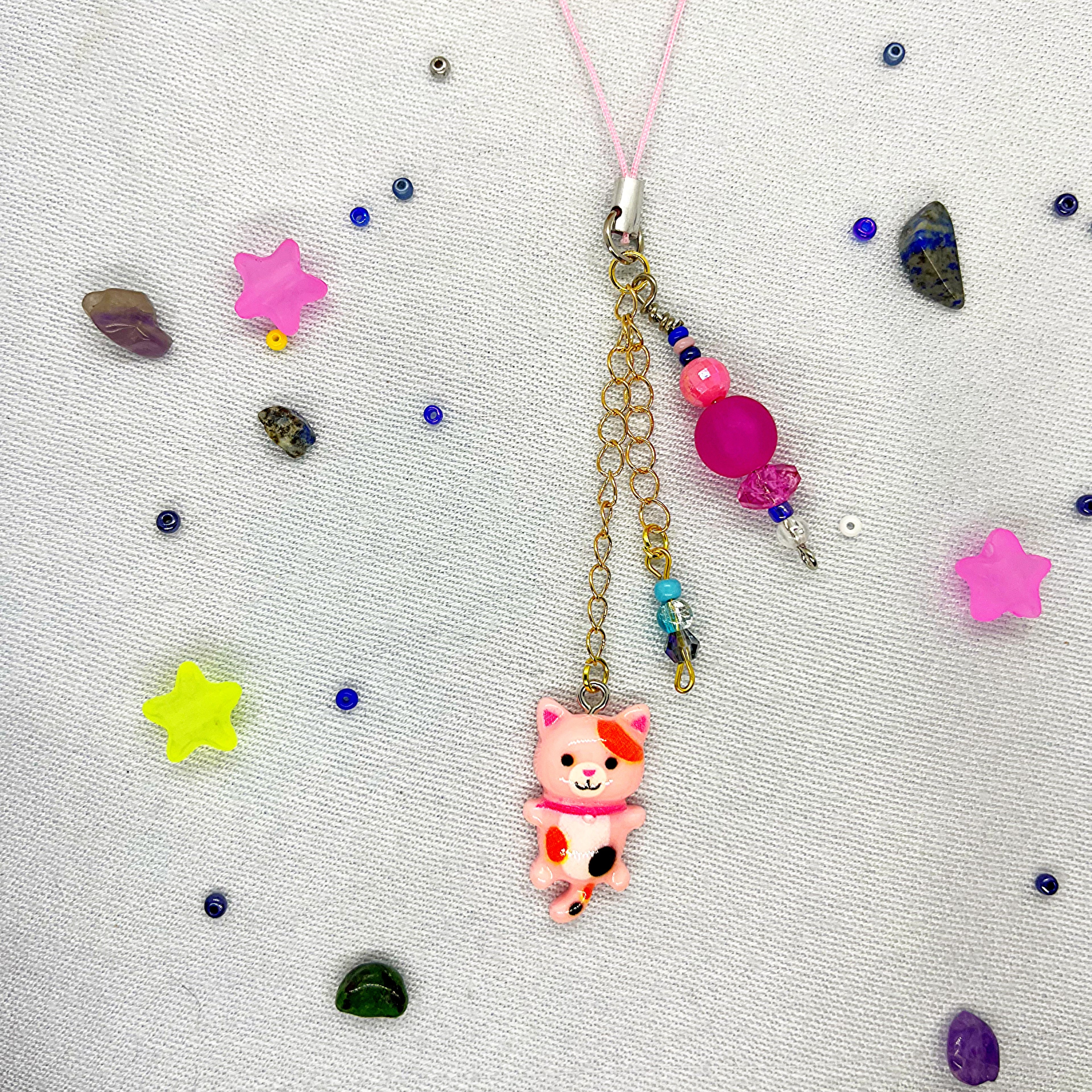 no:304 Charm, Made by Djongi