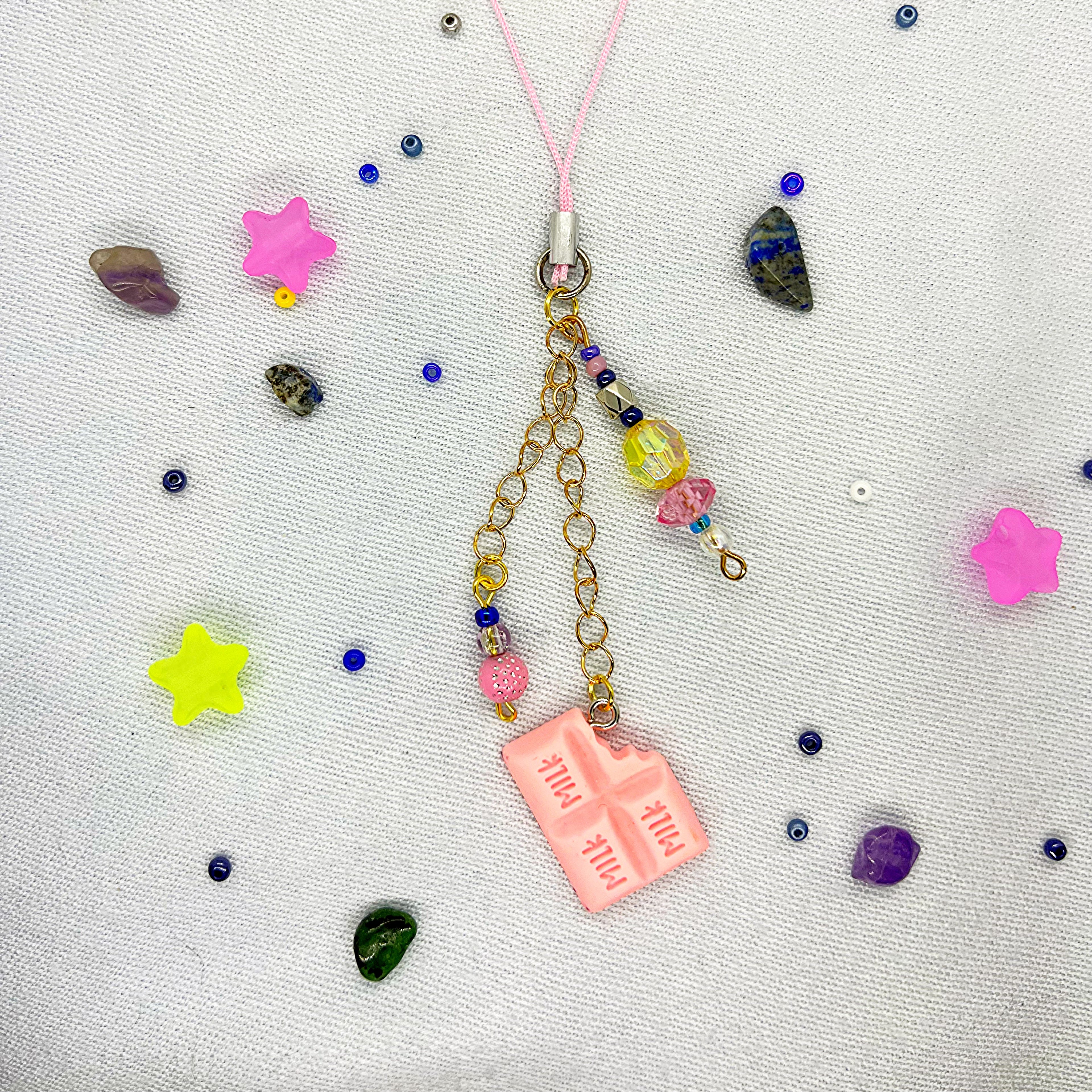 no:306 Charm, Made by Djongi