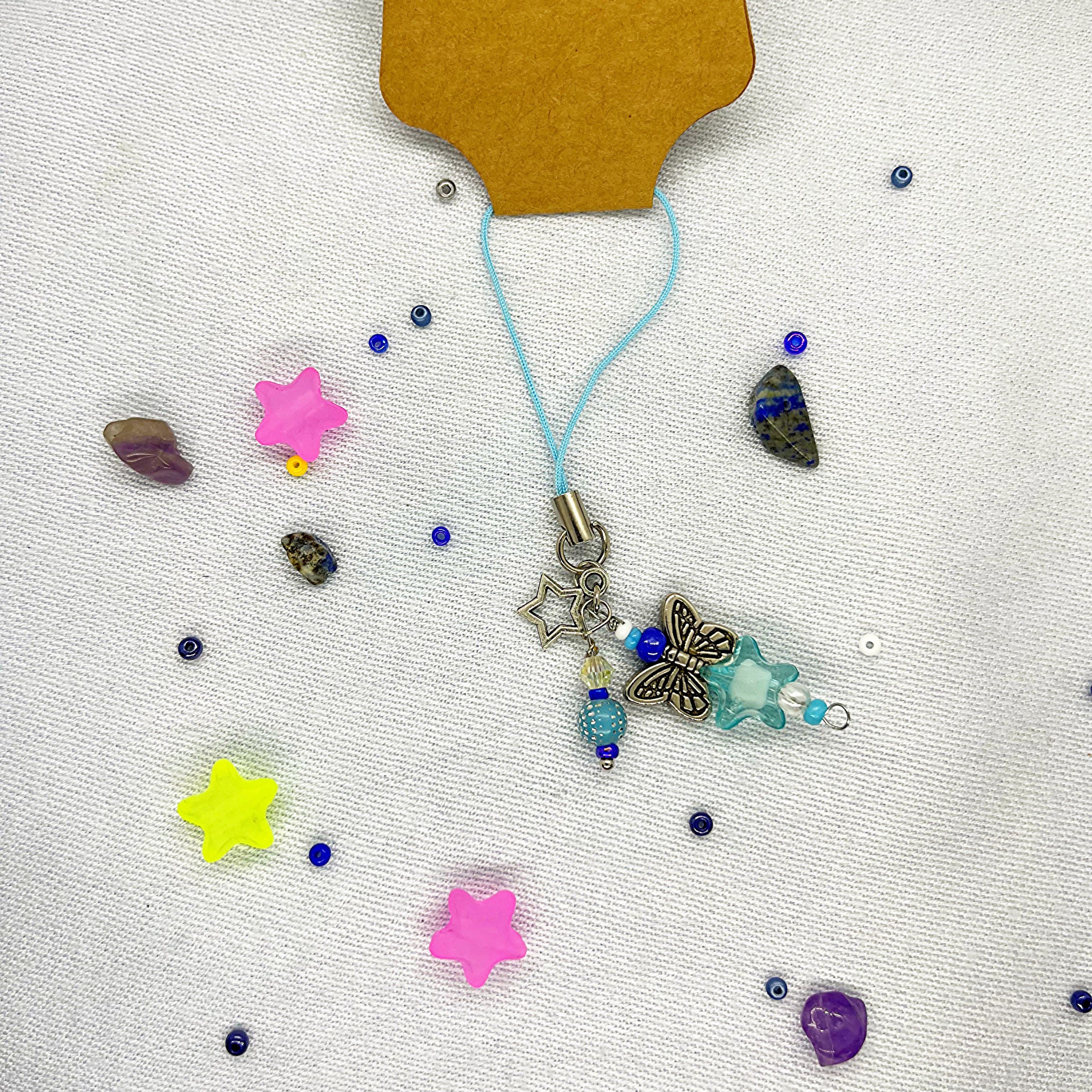 no:323 Charm, Made by Djongi