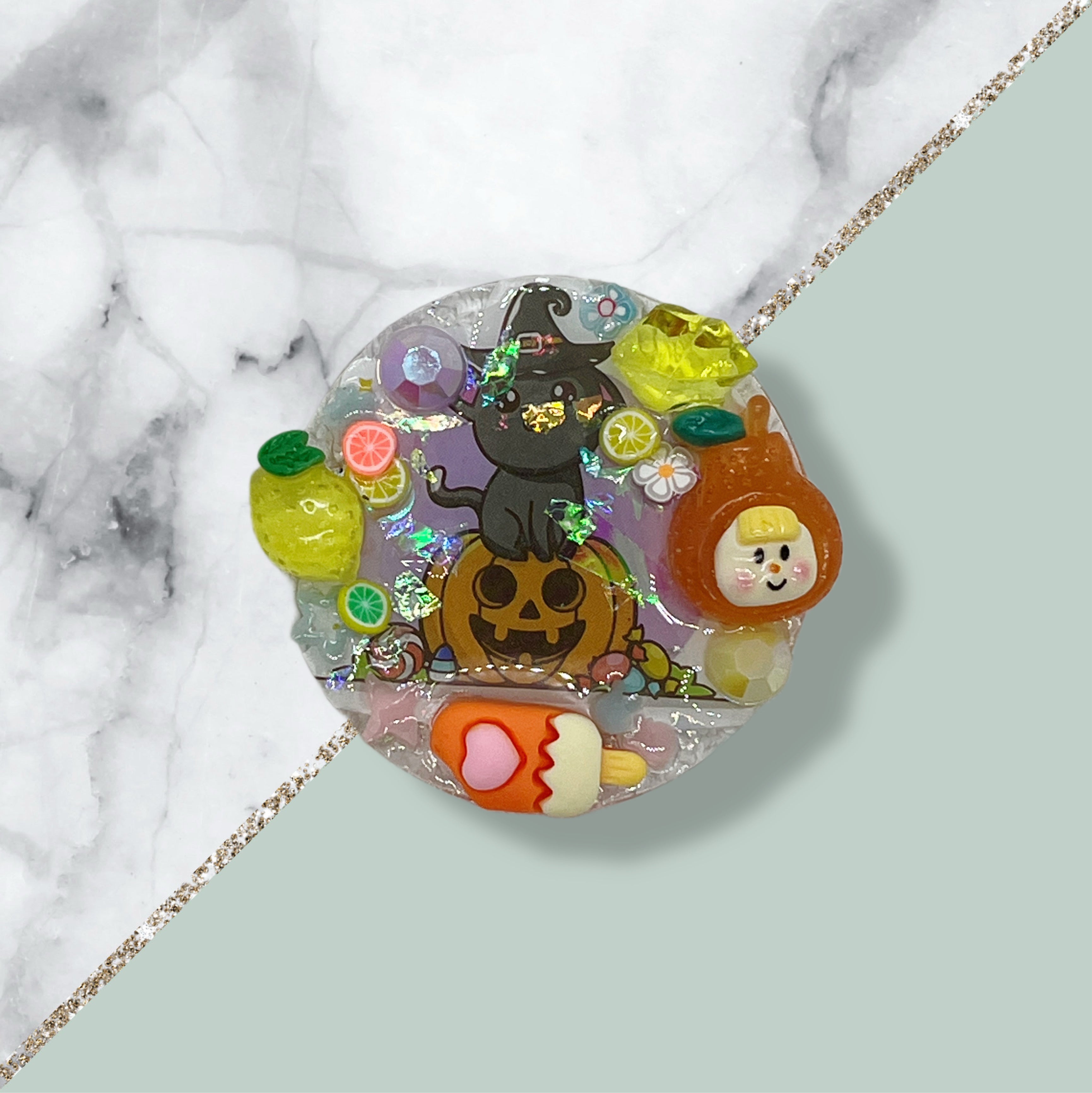 no:703 Resin magnet, Made by Djongi