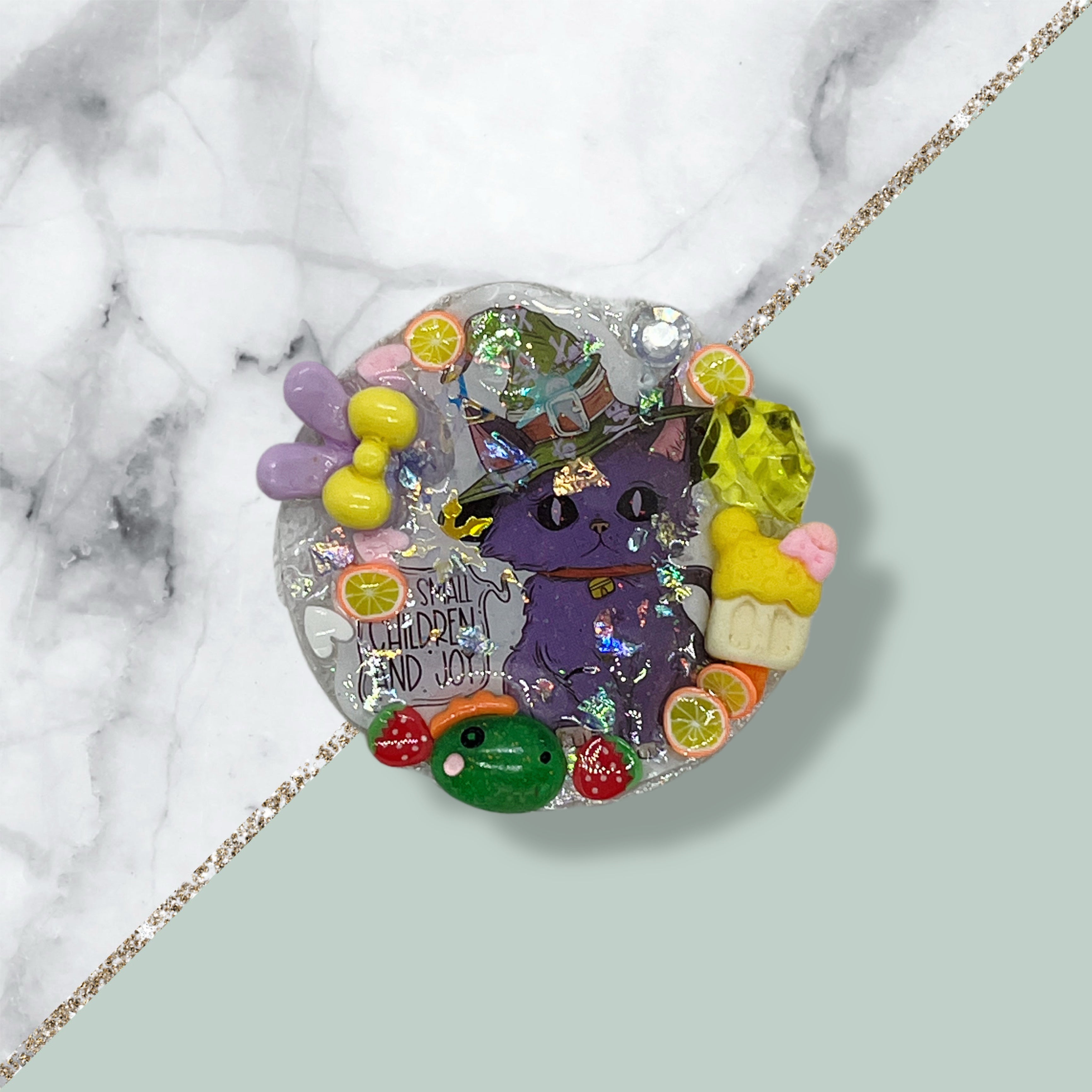 no:722 Resin magnet, Made by Djongi