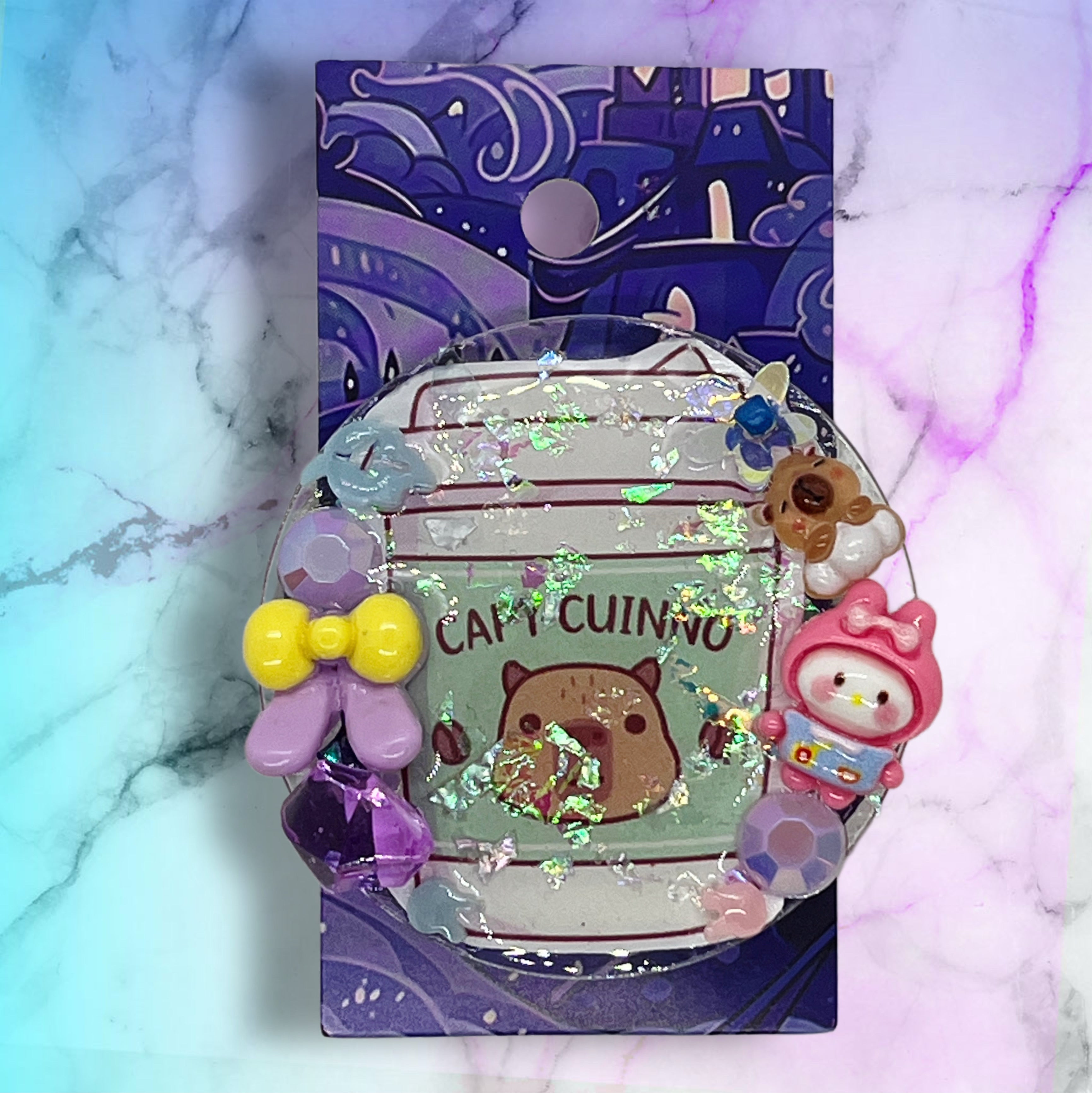 no:822 Resin pin брошка, Made by Djongi