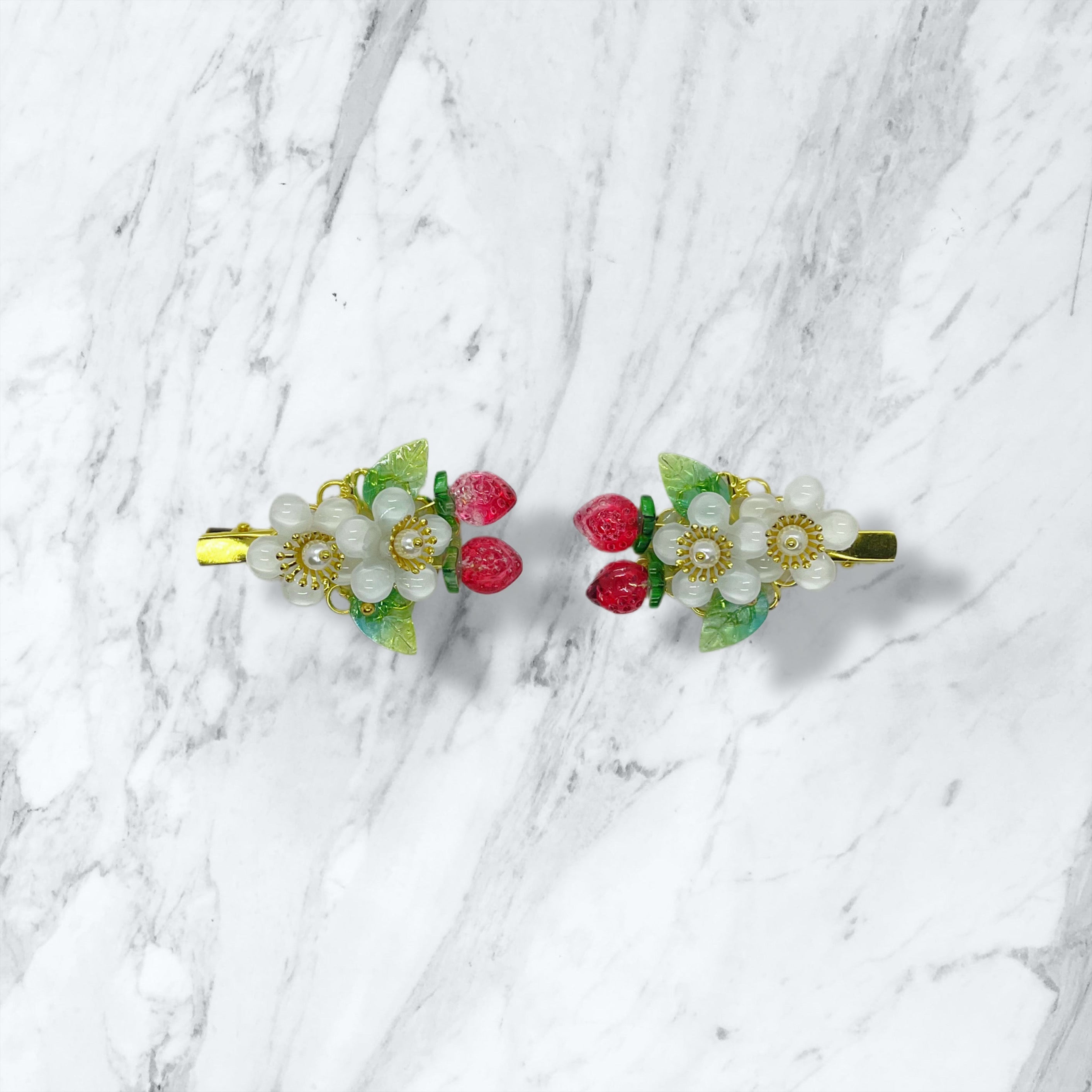 Strawberry white flowers Clips set, Tiny Things